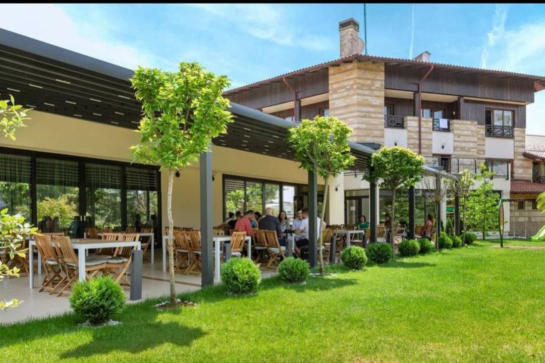 Hotel Danubia Park garni Veliko Gradište Exteriör bild