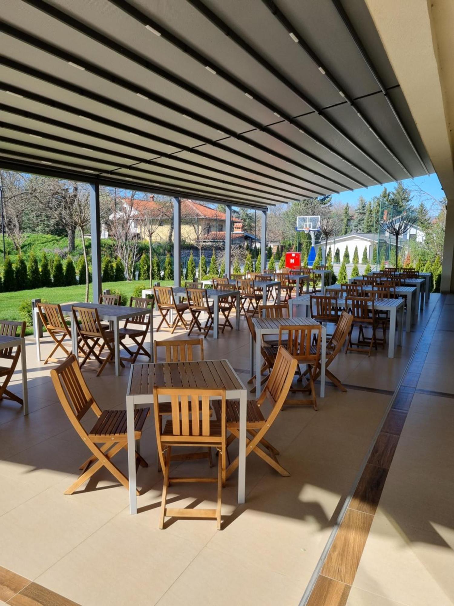 Hotel Danubia Park garni Veliko Gradište Exteriör bild