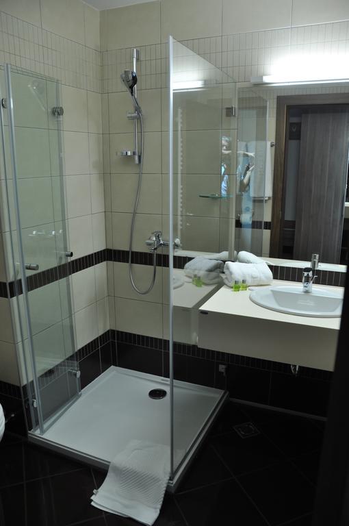 Hotel Danubia Park garni Veliko Gradište Rum bild