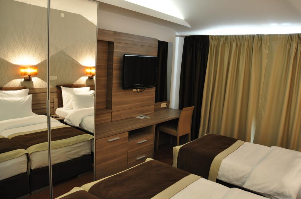 Hotel Danubia Park garni Veliko Gradište Rum bild