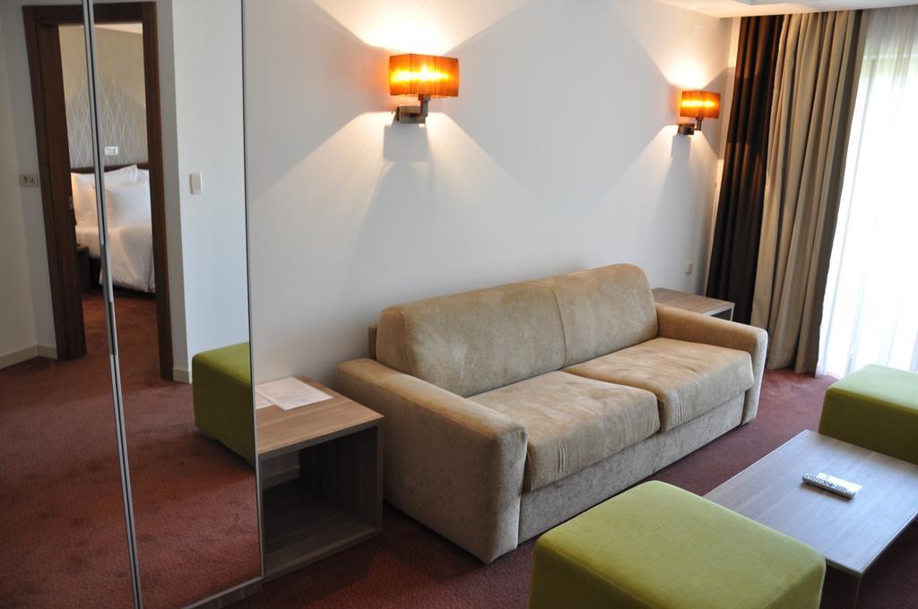 Hotel Danubia Park garni Veliko Gradište Rum bild