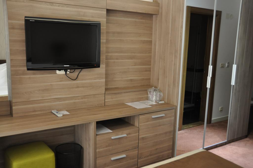 Hotel Danubia Park garni Veliko Gradište Rum bild